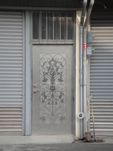 舊屋翻新-不鏽鋼白鐵門樣式訂做