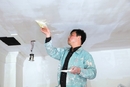 舊房屋整新修繕-天花板補土油漆粉刷